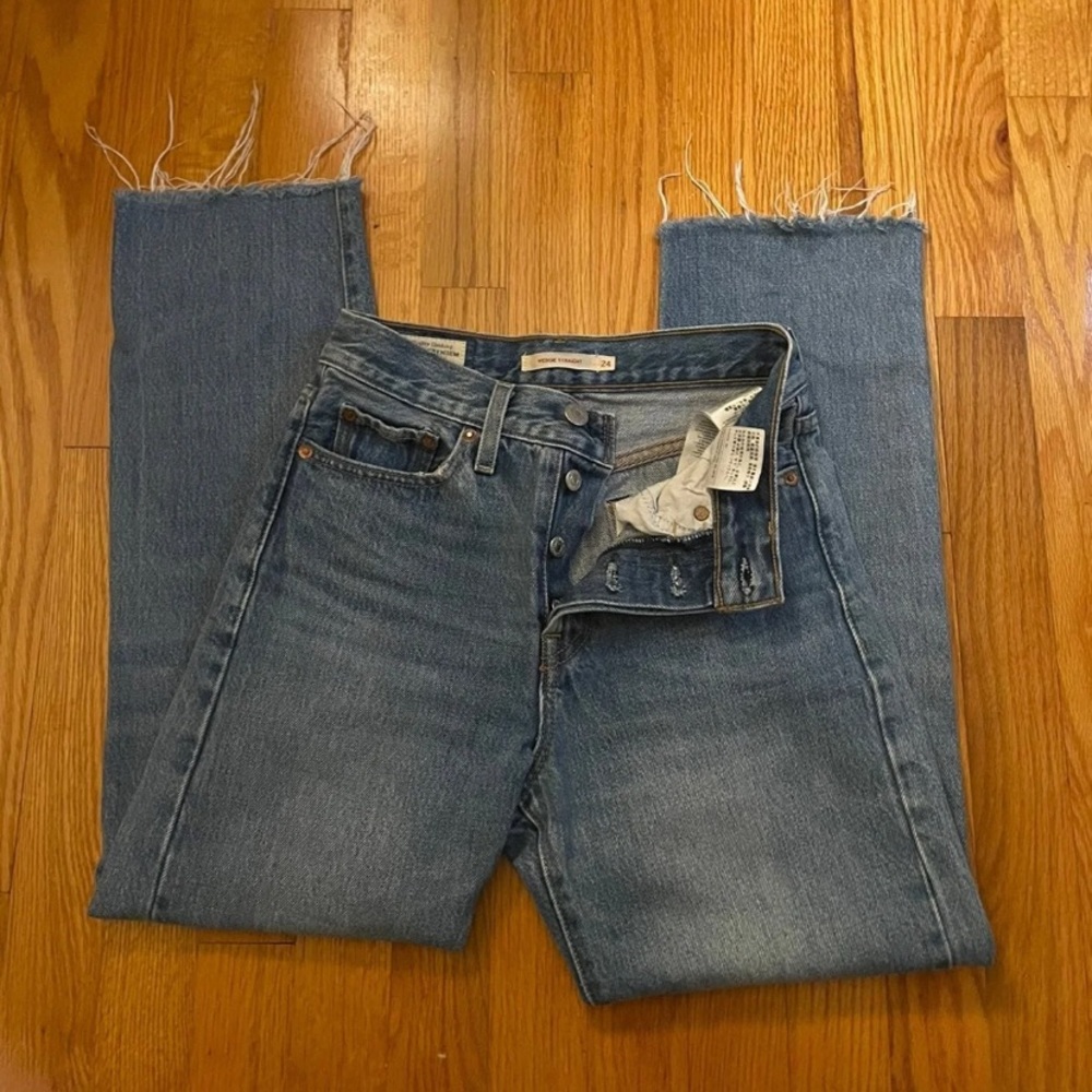 Levi’s Wedgie Fit Straight Leg Jeans size 24